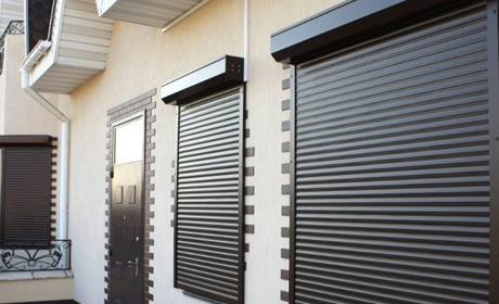 Как защитить свое жилье от нежеланных гостей и непогоды?