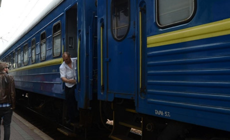 Графік руху поїздів із Лозової та Харкова на 19 березня