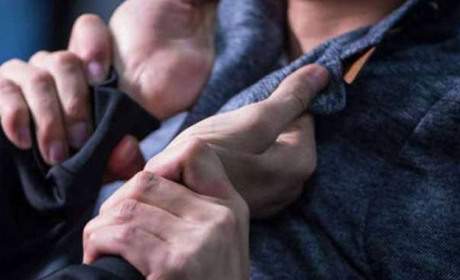 Загрожує до восьми років ув`язнення: нетішинець під час пиятики жорстоко побив співчарочника