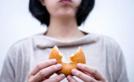 Нервове переїдання: як залишити в спокої ні в чому не винний холодильник