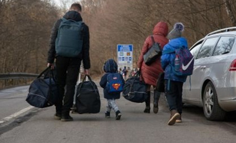 Поради і лайфхаки для біженців: для українців створили спеціалізований ресурс