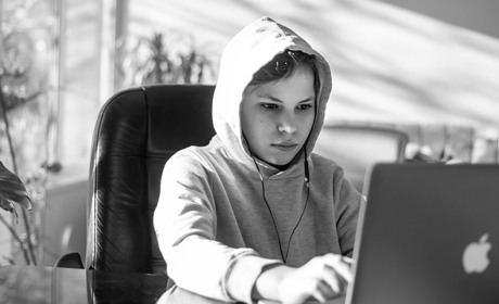 Жовто-блакитна школа для дітей з України змінює формат роботи