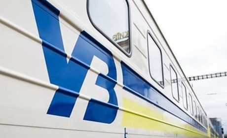 Графік руху потягів, електричок та автобусів на 23 березня