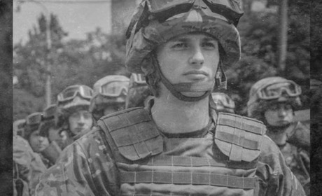 Президент Володимир Зеленський посмертно нагородив орденом «За мужність» військового з Чернігівщини