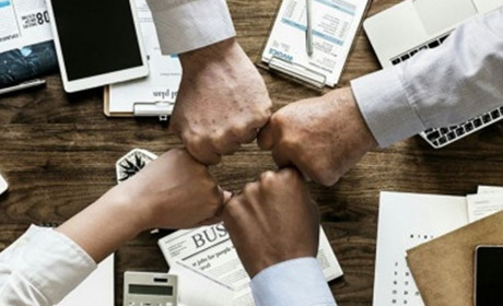 Микола Мельничук запропонував постраждалим підприємцям розміщувати бізнес у Старокостянтинові