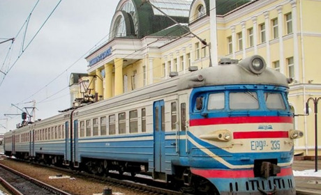 Графік руху потягів, електричок та автобусів на 29 березня
