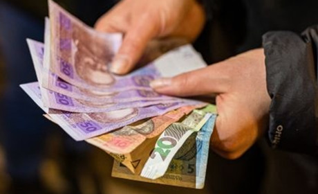 ВАЖЛИВО: Про обмін готівкових гривень за кордоном