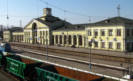 Графік руху потягів та електричок на 30 березня