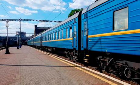 Укрзалізниця відновила продаж квитків на 10 днів наперед