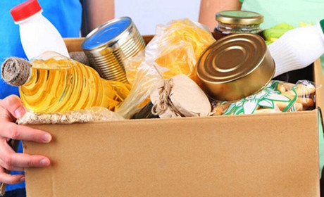 У Курахово доставили продуктові набори. Хто їх може отримати