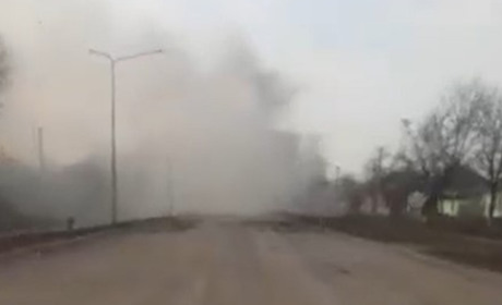 Попасняне продолжают развозить гуманитарку и снимать видеообзоры