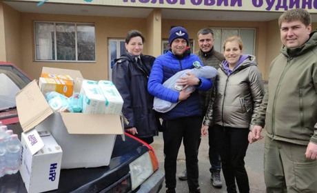 Ніжинські поліцейські допомогли доправити породіллю з віддаленого села до пологового будинку