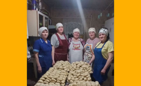 800 вареників за сім годин. Як допомагають гадяцькі господині воїнам ЗСУ