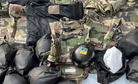 Пологівський батальйон тероборони отримав бронежилети і каски