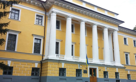 Колектив Чернігівського історичного музею працює у важких умовах, щоб зберегти колекції