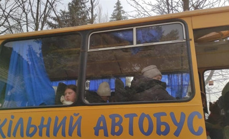 Масова евакуація: як виїхати з Мар'їнки і чому містяни не поспішають цього робити