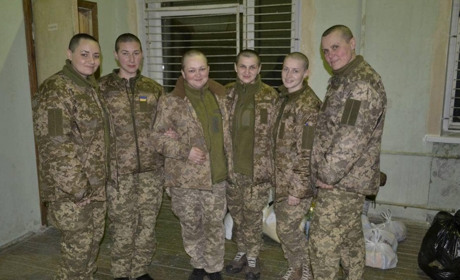 Визволені жінки-військовослужбовці із Запоріжжя зазнали катування у полоні
