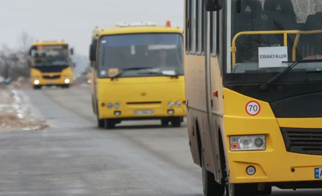 Російські військові не пропустили колону автобусів у Бердянськ. Евакуації 9 квітня не буде