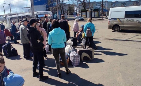 З Луганщини евакуювали ще майже 600 людей: ситуація 10 квітня