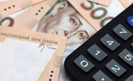 Кабмін подовжив до 30 квітня термін для подання заяви про допомогу переселенцям