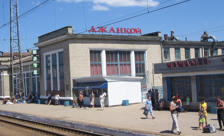 Росіяни планують вивезти колаборантів з Херсонщини «на навчання» у Крим