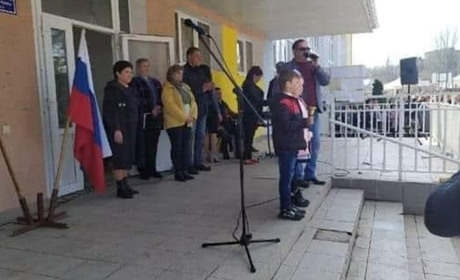 "Це — пляма на історії міста і країни": випускниця закладу про відновлення навчання у Волновасі
