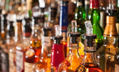 На Рівненщині дозволено продавати алкоголь