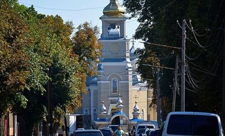 Гадяцька міська рада шукає жителів громади, які готові надати житло для переселенців