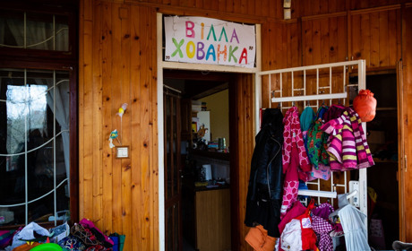 Вілла "Хованка" та її мешканці. Як молоде подружжя допомагає переселенцям знову відчути себе удома