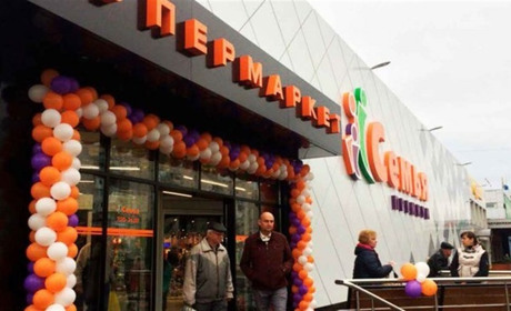 На окупованій Луганщині загарбники прибрали до рук мережу магазинів