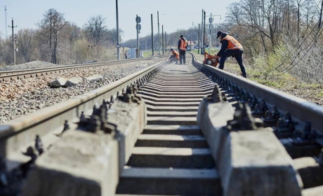 З 16 квітня Укрзалізниця відновлює залізничне сполучення з Черніговом.