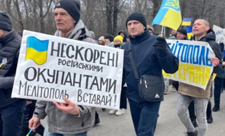 Як русифікують Мелітополь: збирають особисті дані та обіцяють видати російські паспорти