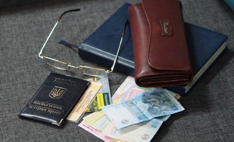Пенсії для жителів Курахівської громади: 17 та 18 квітня працюватимуть мобільні відділення