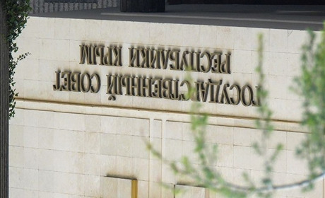 Окупанти в Криму відібрали державні нагороди в низки відомих українців