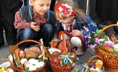 Великдень-2022: ціна продуктів, що несуть на освячення