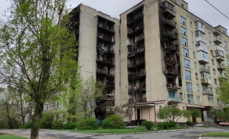 У Сєвероденцькій багатоповерхівці застрягла ракета: ситуація на Луганщині 22 квітня