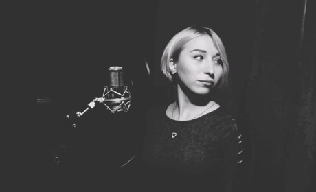 “Где самый лучший для меня дом”: фитнес-тренер Ярослава Хаджинова из Волновахи записала песню