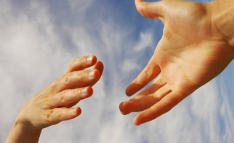 У Гадячі на аукціоні милосердя зібрали 8 тисяч гривень для допомоги переселенцям