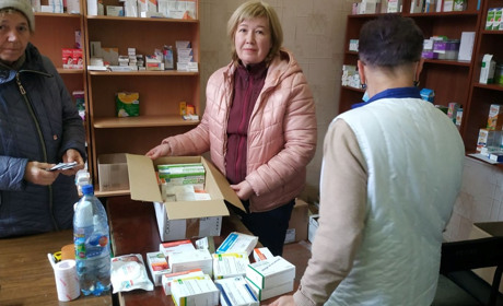 Гумдопомога у цифрах. Скільки пакунків і ліків видали у Добропільській громаді?