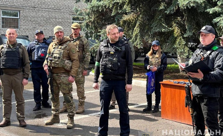 Міністр нагородив поліцейських Донеччини. Хто з курахівських копів отримав відзнаку?