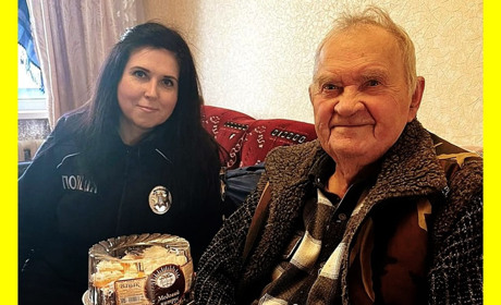 96-а весна Петра Крапив'янського. Ніжинські поліцейські привітали колегу