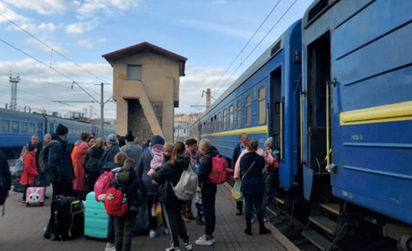 Евакуація з Торецька. Житло та харчування пропонують Швеція та Польща