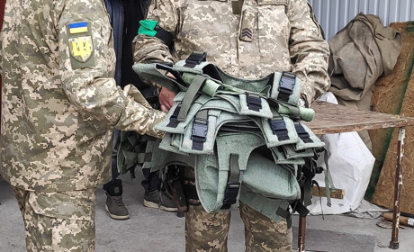 Ініціативна група із Первомайська: на бронежилети нашим захисникам збираємо гроші з усього світу