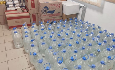 Екоактивісти надіслали чотири тонни гумдопомоги шахтарським містам Донеччини