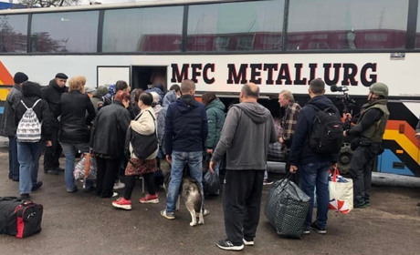 У Попасній ДРГ обстріляла евакуаційний транспорт: становище на Луганщині