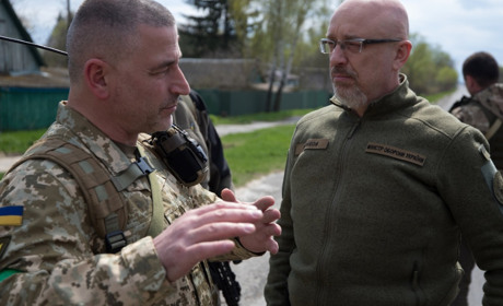 Міністр оборони України Олексій Резніков вручив нагороди військовим ОК "Північ"