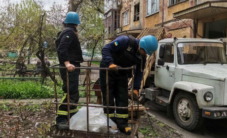 У Добропіллі усувають наслідки обстрілу 30 квітня. ФОТО