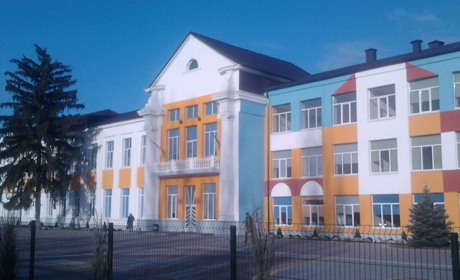 Тиск на школи у Мелітополі: керівниця відділу освіти попри арешт тримає проукраїнську позицію