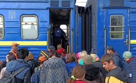 Поїзд Львів-Запоріжжя, що йде через Первомайськ, затримується майже на 3 години