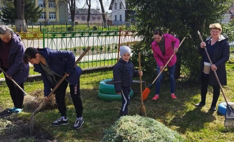 Троянди із Покровська будуть прикрашати різні куточки країни